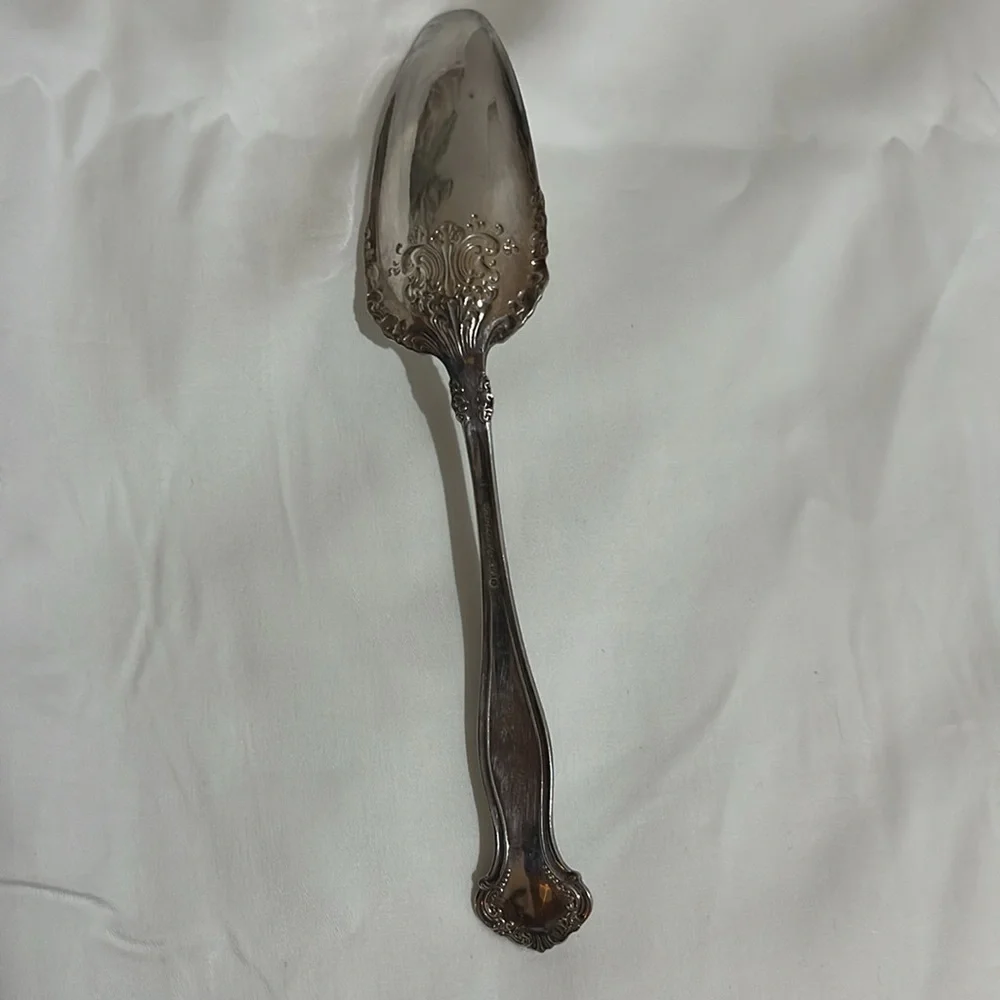 VINTAGE 1847 ROGERS BROS A1 PASTRY SERVER, BERKSHIRE PATTERN 1897